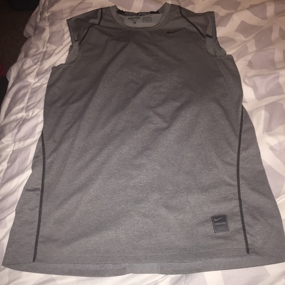 Nike Pro tank
